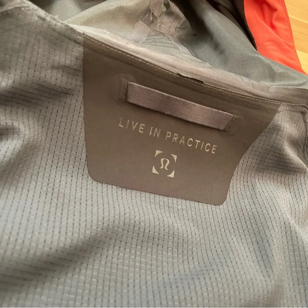 Lululemon Glyde Outpour Shell Rain Windbreaker  Jacket In Salmon Small Gorpcore